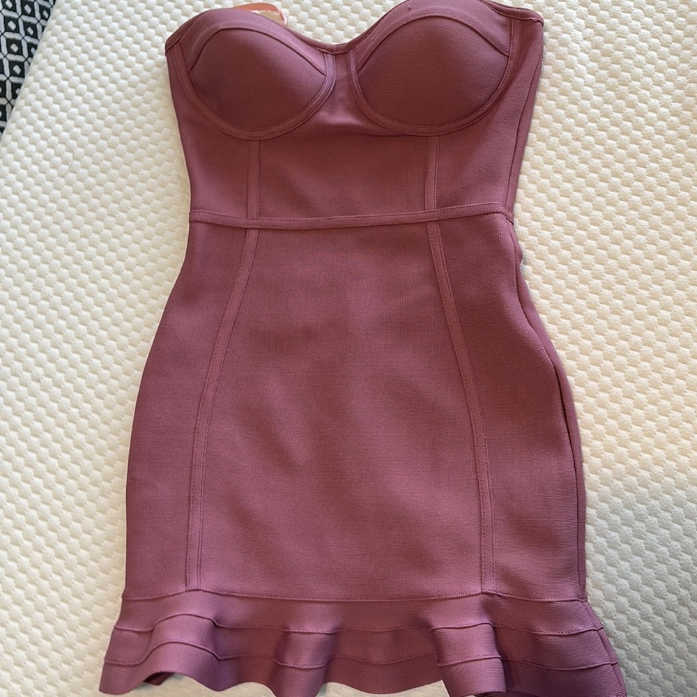 Gorgeous BOOHOO mini dress - size 4 US - mauve/rose